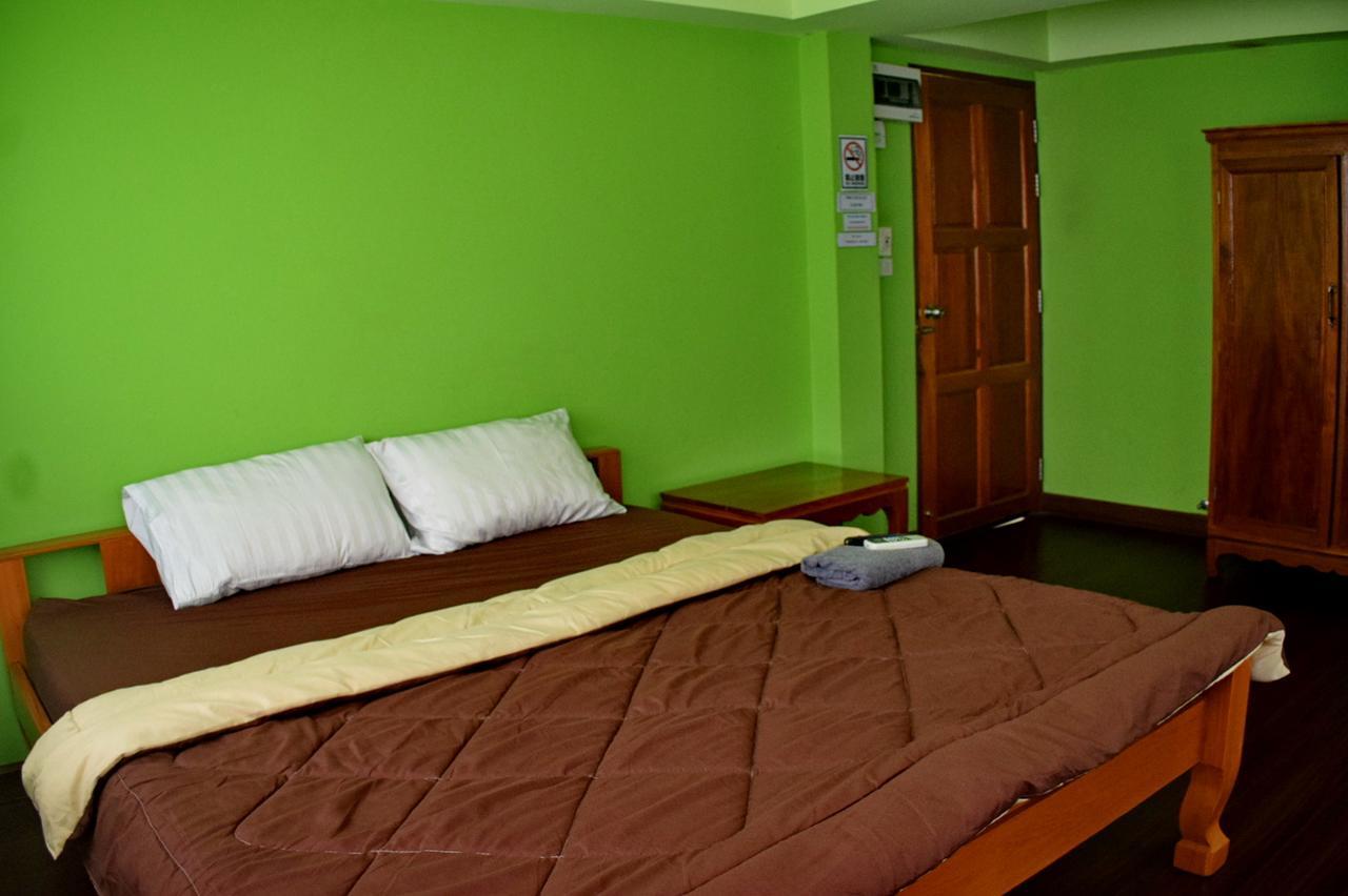Room To Let Chiang Mai Bagian luar foto