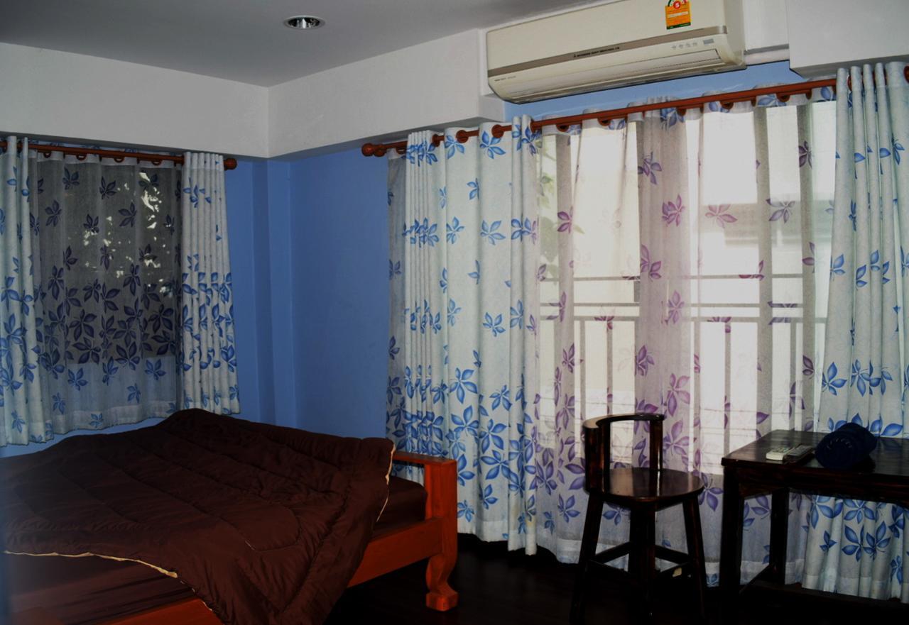Room To Let Chiang Mai Bagian luar foto