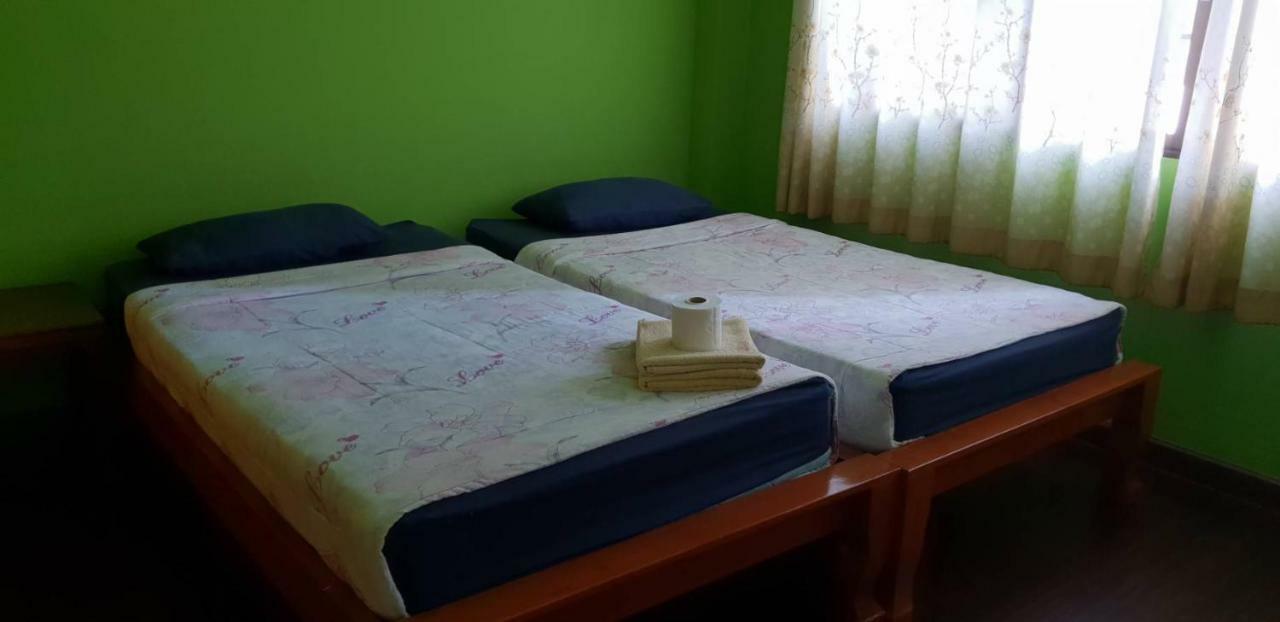 Room To Let Chiang Mai Bagian luar foto
