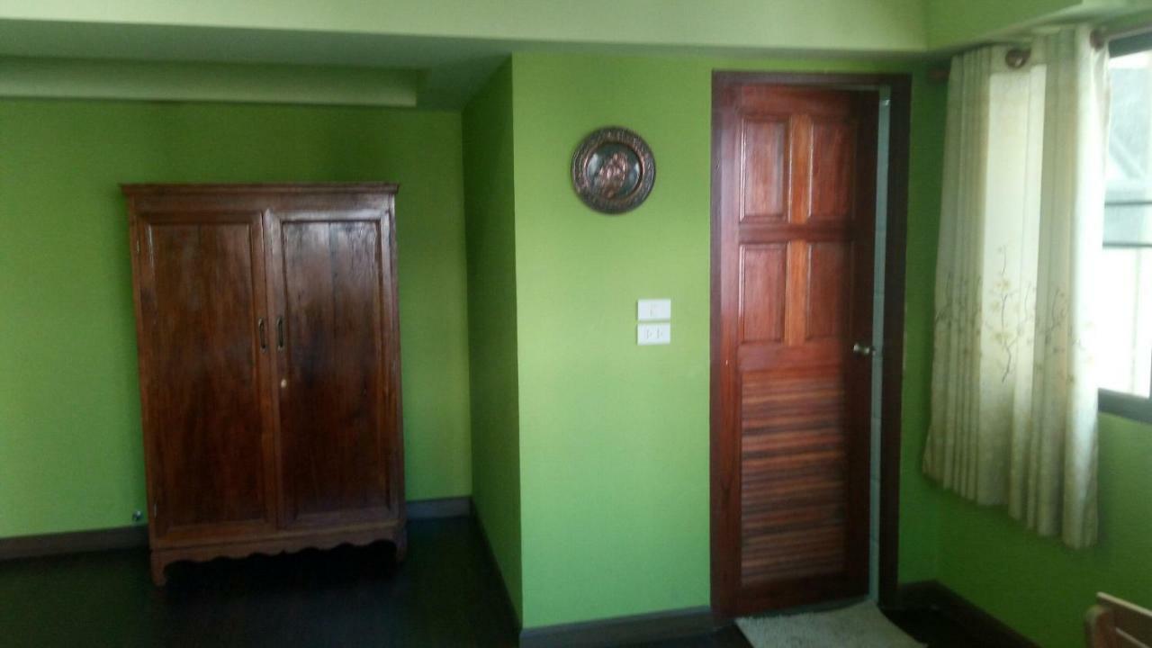 Room To Let Chiang Mai Bagian luar foto
