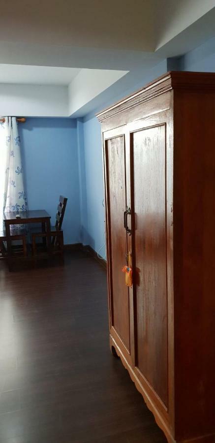Room To Let Chiang Mai Bagian luar foto